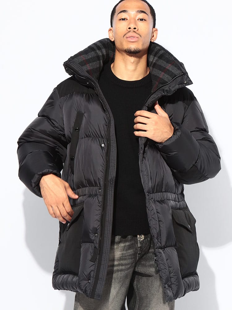 BURBERRY (バーバリー) ナイロン フード フルジップ ダウンコート 