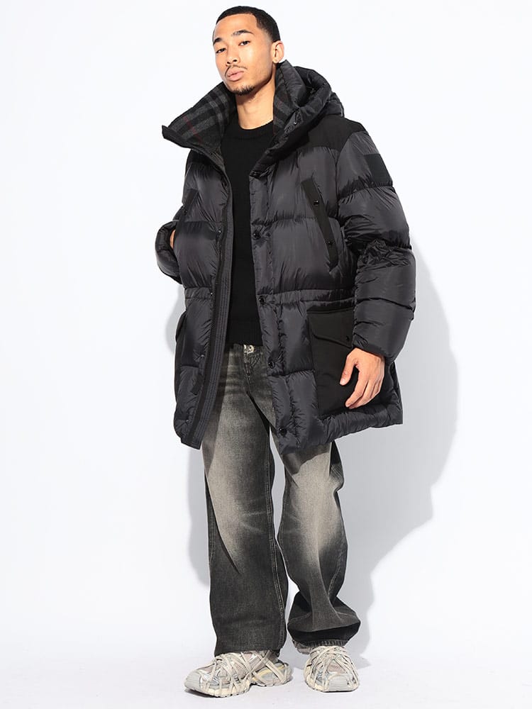 BURBERRY (バーバリー) ナイロン フード フルジップ ダウンコート 
