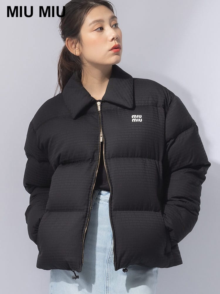 MIU MIU (ミュウミュウ) 総柄プリント フルジップ ダウンジャケット MIUML108215PR レディース