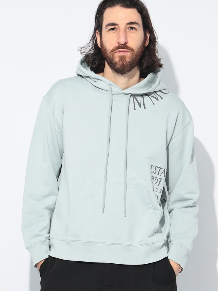 MM6 Maison Margiela (エムエムシックス メゾン マルジェラ) ナンバーモチーフロゴプリント プルオーバー パーカー MM6GU0026M25012 メンズ