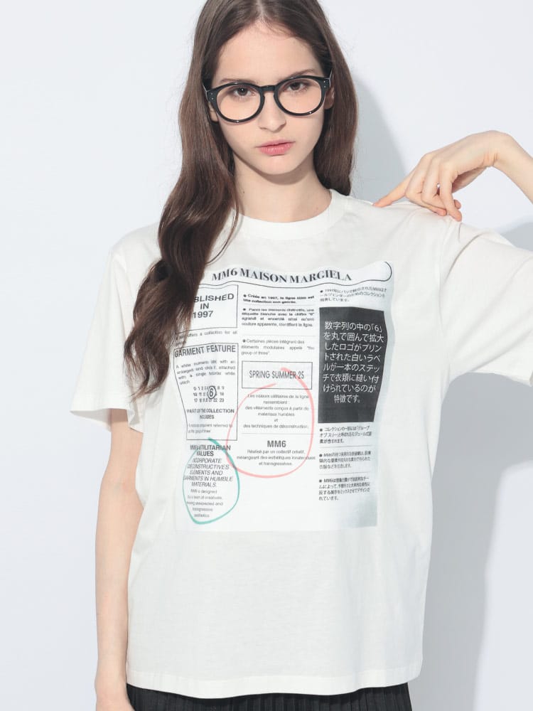 MM6 Maison Margiela (エムエムシックス メゾン マルジェラ) ニュースペーパー プリント 半袖 Tシャツ レディース