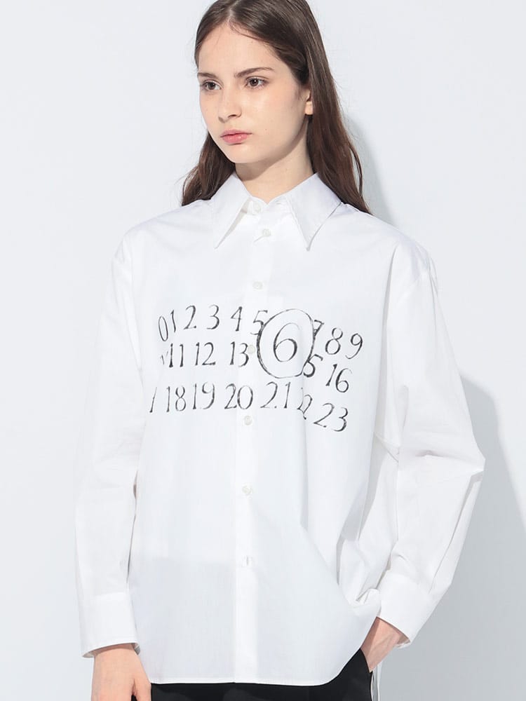 MM6 Maison Margiela (エムエムシックス メゾン マルジェラ) ニューメリックロゴ プリント 長袖 シャツ レディース