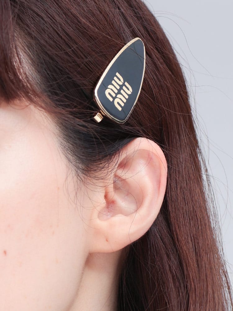 MIU MIU (ミュウミュウ) エナメルメタル ヘアクリップ MIU5IF1472F6T レディース