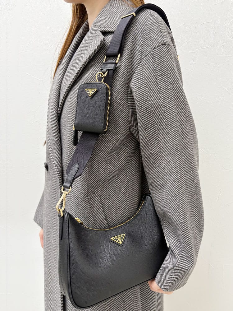 PRADA (プラダ) Re-Edition 2005 サフィアーノレザー バッグ 