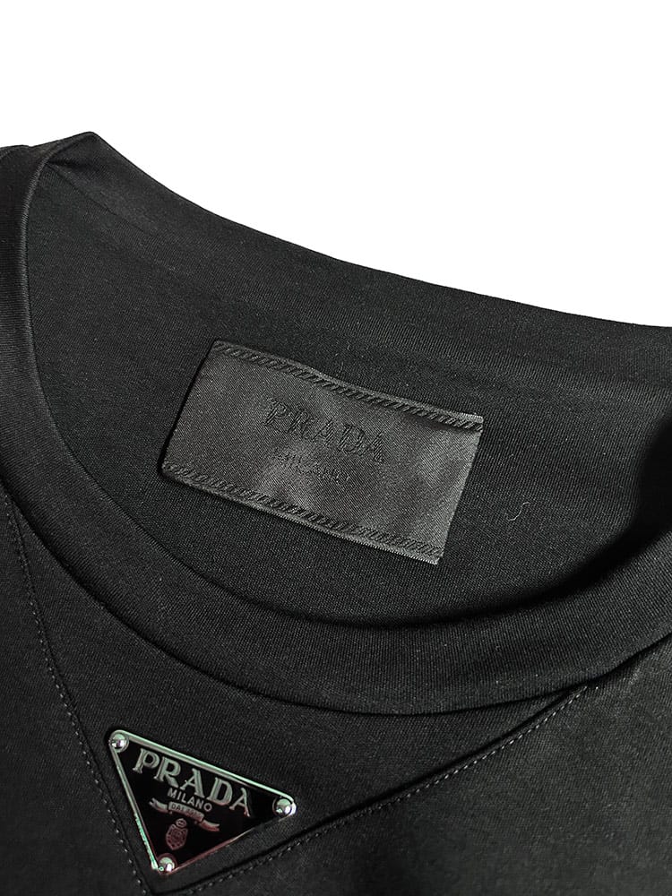 PRADA (プラダ) トライアングル ロゴ プレート クルーネック 半袖 T 