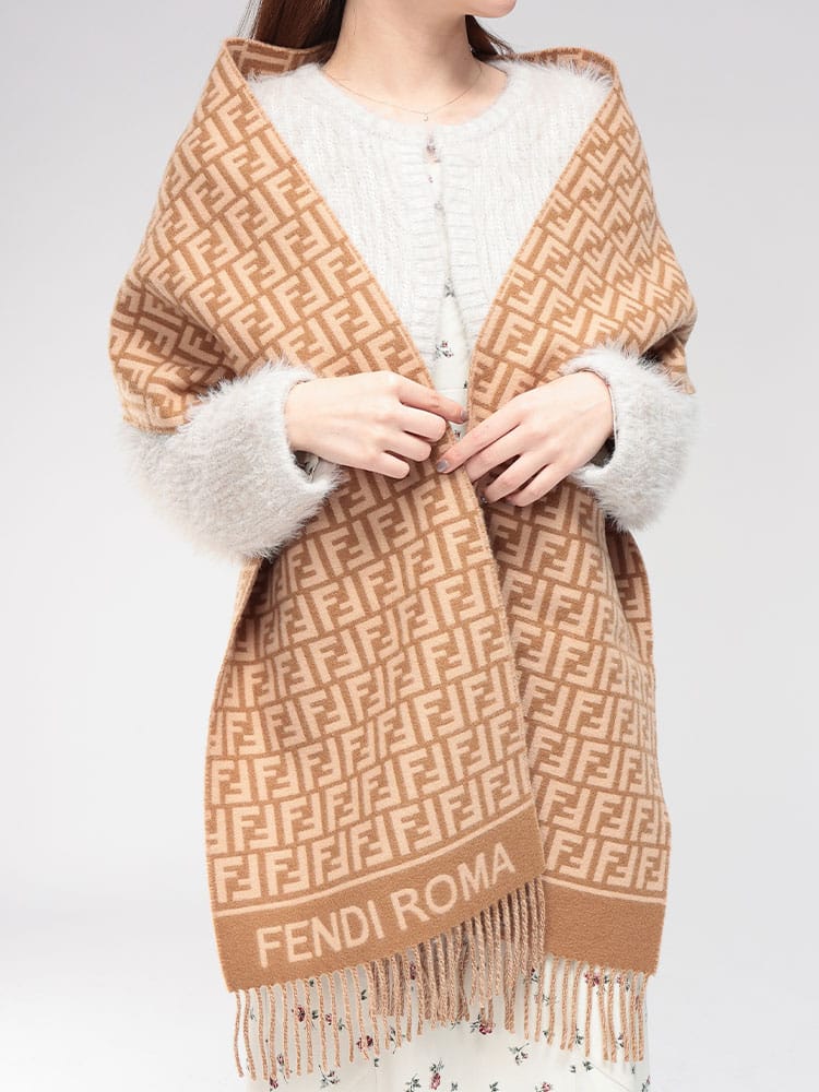 FENDI (フェンディ) カシミヤ混 ズッカ柄 総柄 フリンジ マフラー FDLFXT113AQCW レディース