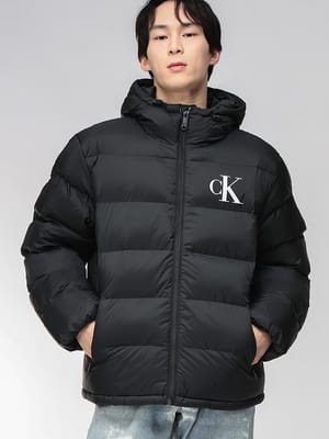 Calvin Klein (カルバンクライン) 無地 ロゴ フルジップ 中綿 ブルゾン CKLV04RD528G メンズ