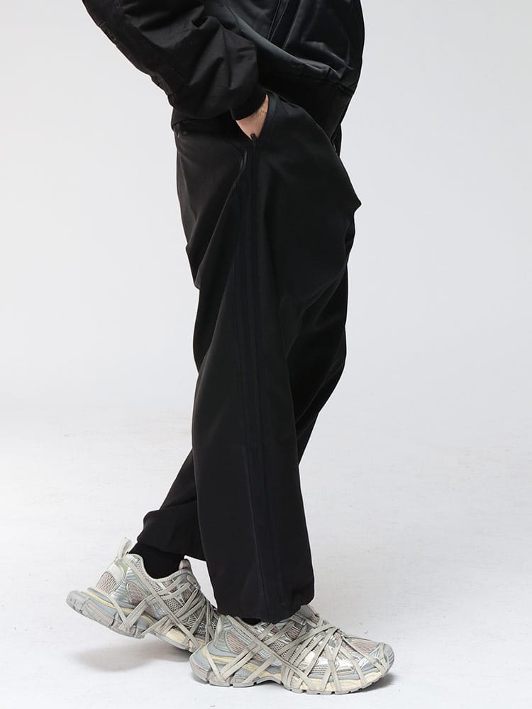 Y-3 (ワイスリー) ワンサイド ストライプ ワイド トラック パンツ SPORT UNIFORM Y3JW4624 メンズ