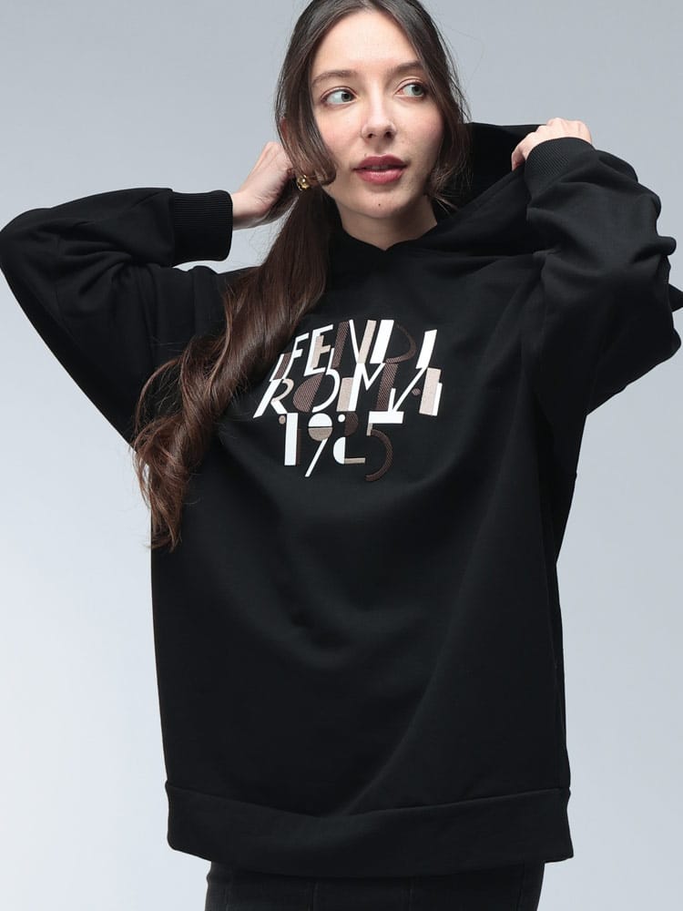 FENDI (フェンディ) ローマ ロゴ プリント スウェット プルオーバー パーカー FDLFS9755AVFA レディース