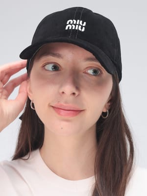 MIU MIU (ミュウミュウ) レディース キャップ ロゴ 刺繍 ベルベット ベースボールキャップ MIU5HC3692CUA