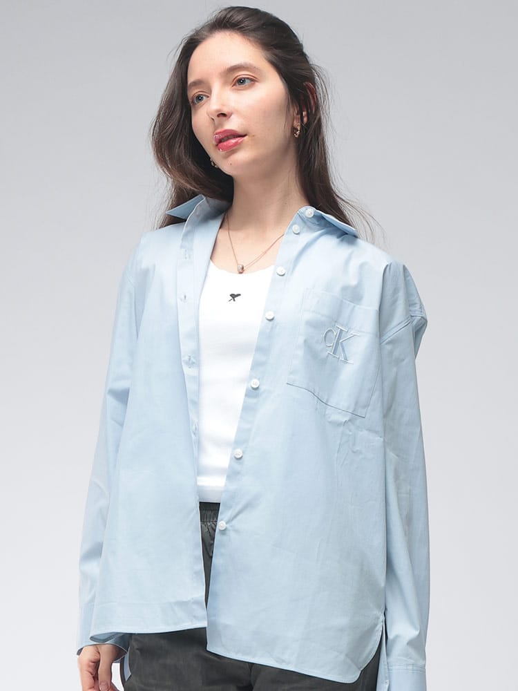 Calvin Klein (カルバンクライン) レディース シャツ 長袖 ロゴ 刺繍 ポプリン ポケット オーバーサイズ シャツ CKLLV047C143G