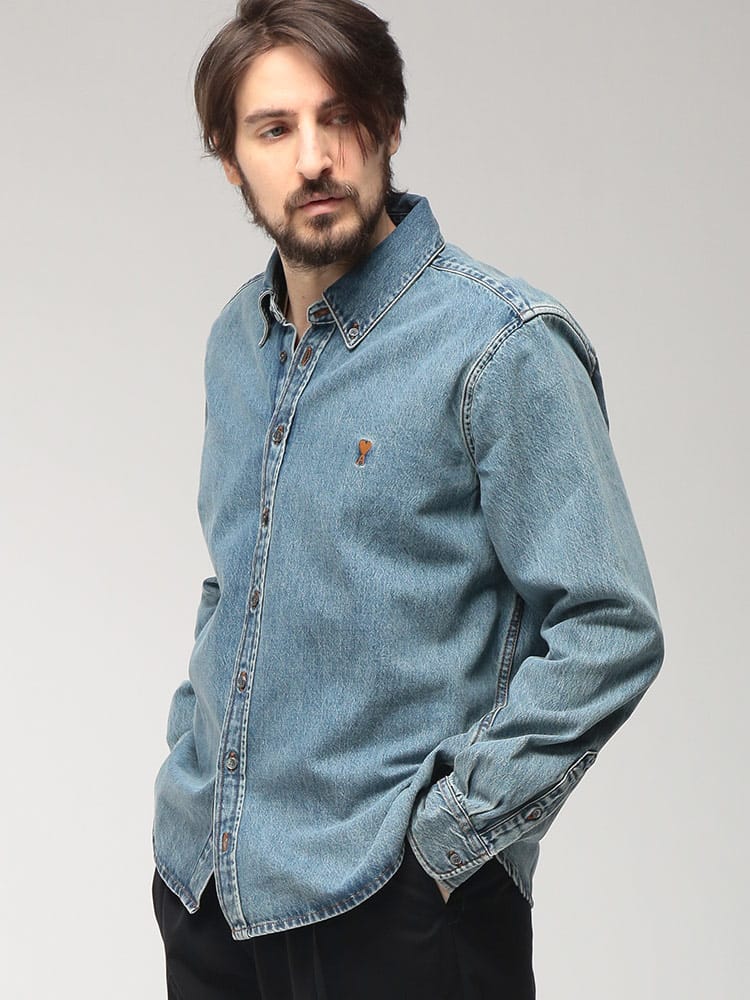 AMI PARIS (アミパリス) メンズ デニムシャツ 長袖 胸ロゴ ライトウォッシュ ボタンダウン デニム AMUSH786DE0056