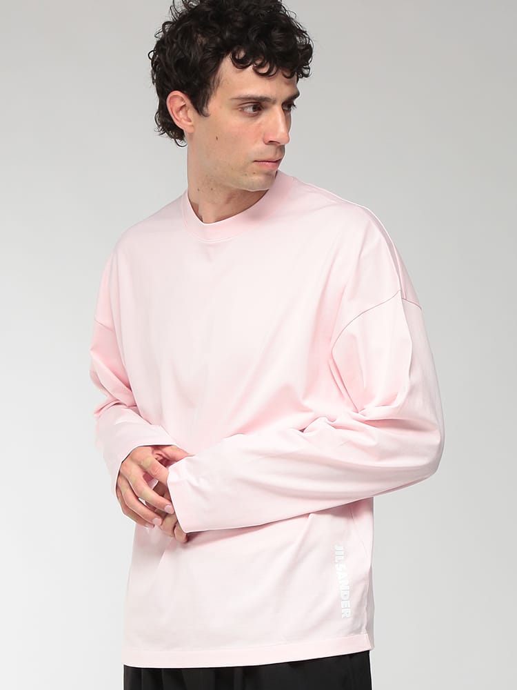 JIL SANDER (ジルサンダー) メンズ Tシャツ 長袖 コットン 縦ロゴ ドロップショルダー クルーネック ロングスリーブ カットソー JLGC0278J20348