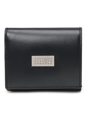 MM6 Maison Margiela (エムエムシックス メゾン マルジェラ) レディース 財布 レザー メタルロゴ ニューメリック 三つ折り ウォレット MM6LSA6UI0030