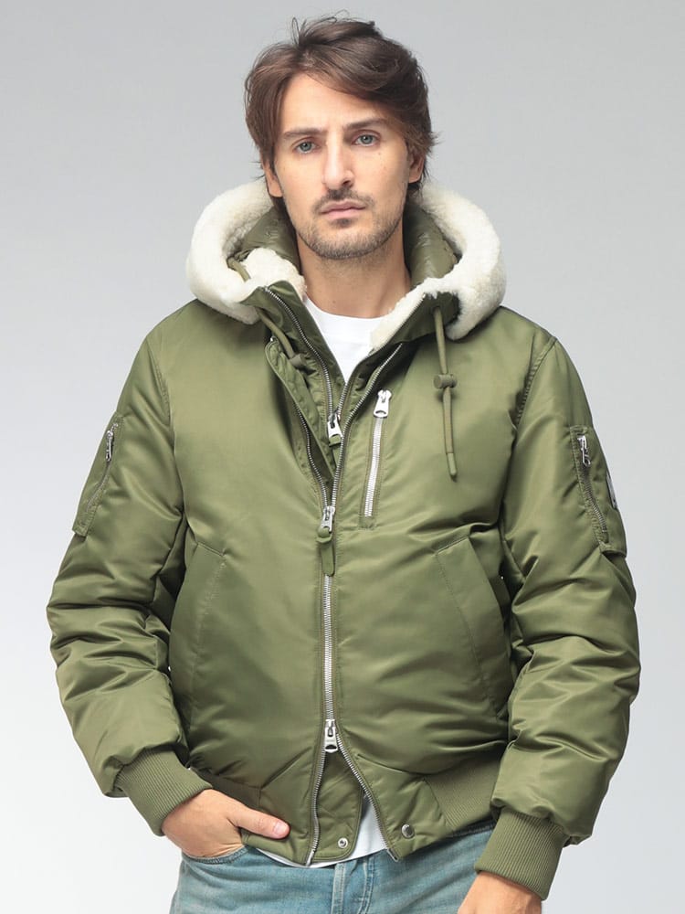 MACKAGE (マッカージュ) メンズ ダウンジャケット フライトジャケット 撥水 耐水 レイヤードフード ジップ AUGUST MKGAUGUSTZ6